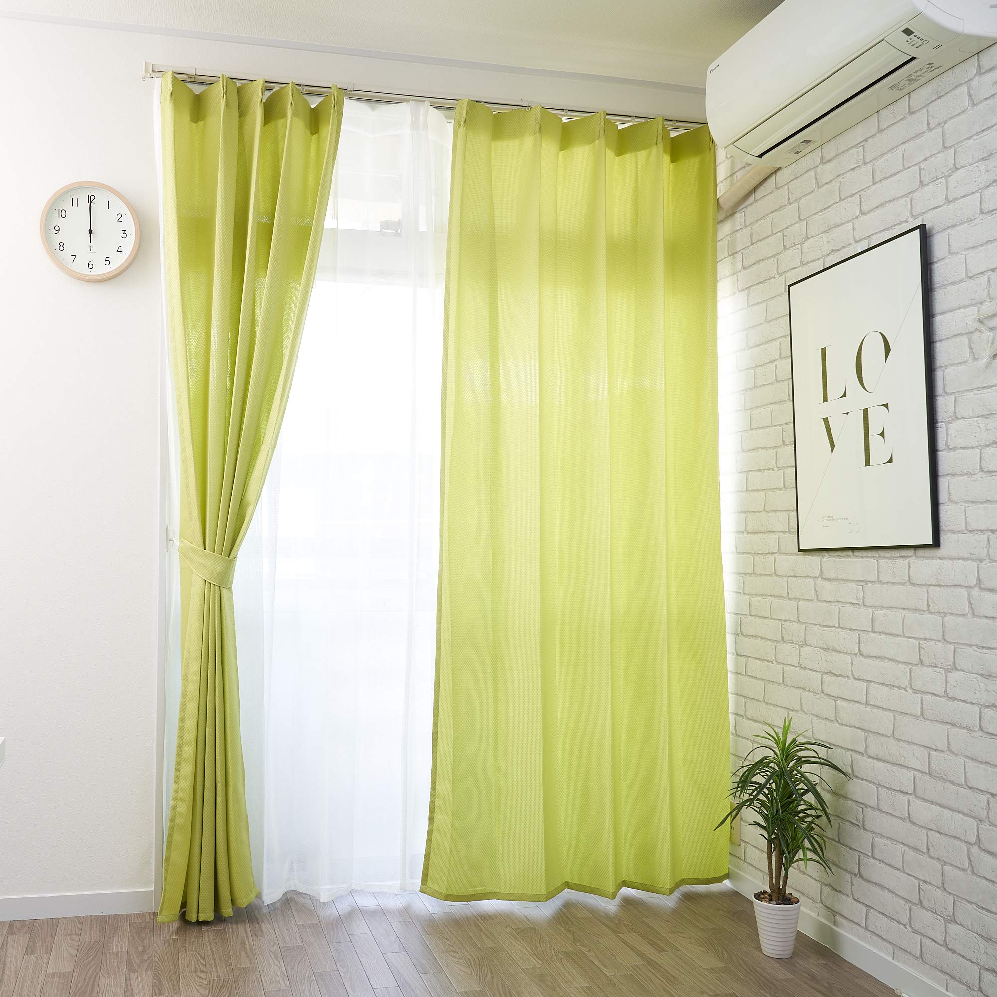 ニトリ ライトグリーン ファブリックカーテン シンプルストライプ 2枚